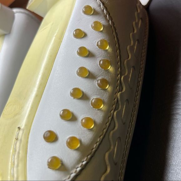 Vintage Tods Driving Loafer - Picture 5 of 14